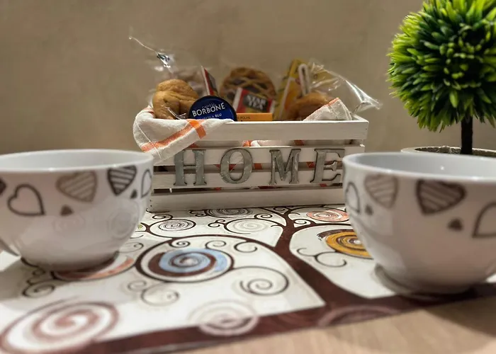 Dele Home